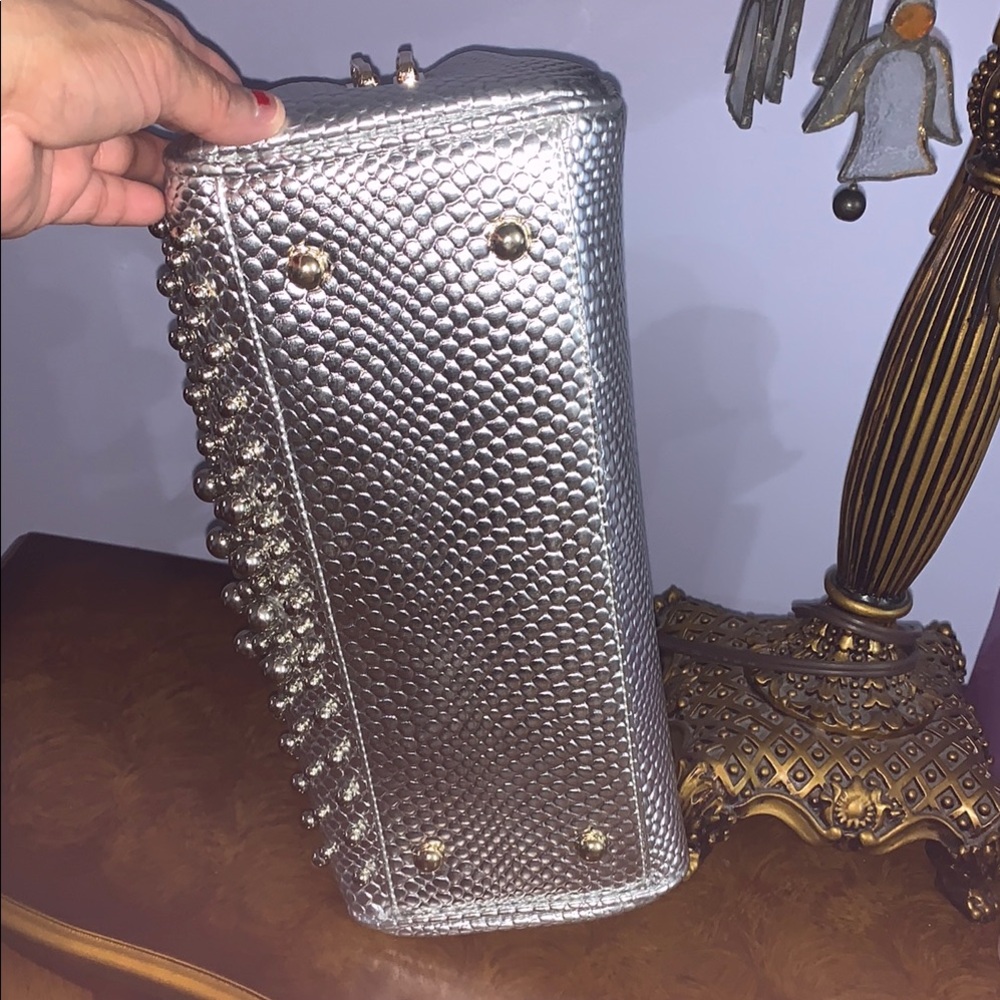 Elegant Silver and Gold Women's Handbag NEW. - Picture 7 of 7